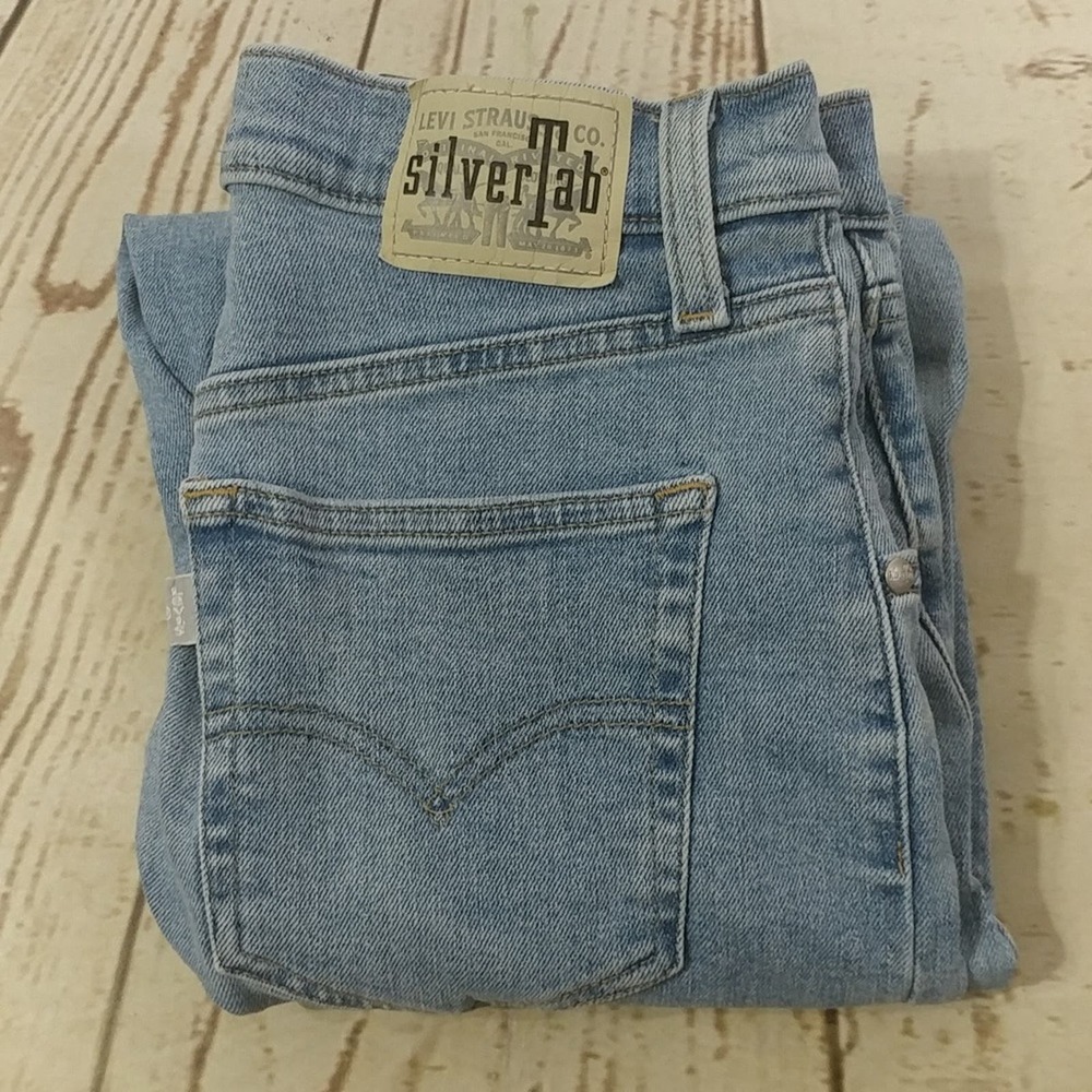 Levi's Silver Tab Mom Jean Distressed Jeans Blue Size 29